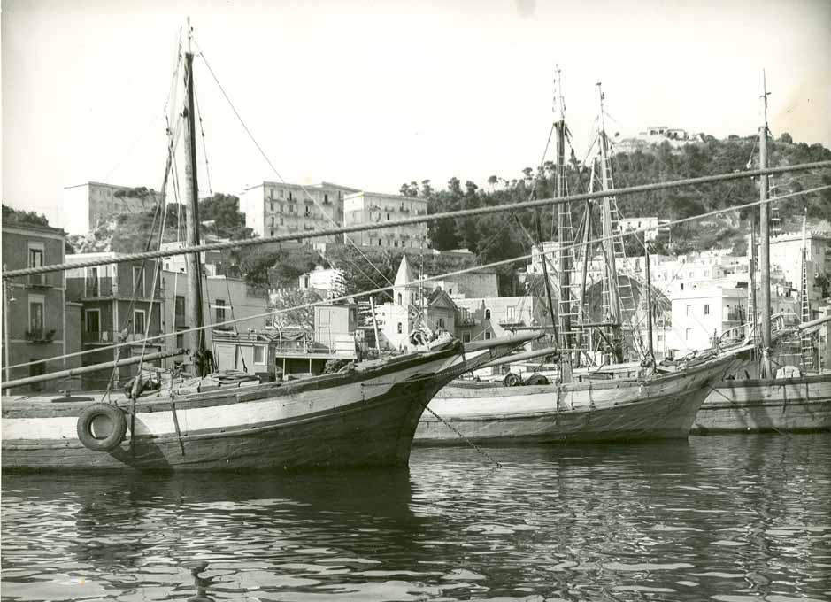 Porto di Baia 1968 (fot. Antonio Agrillo)